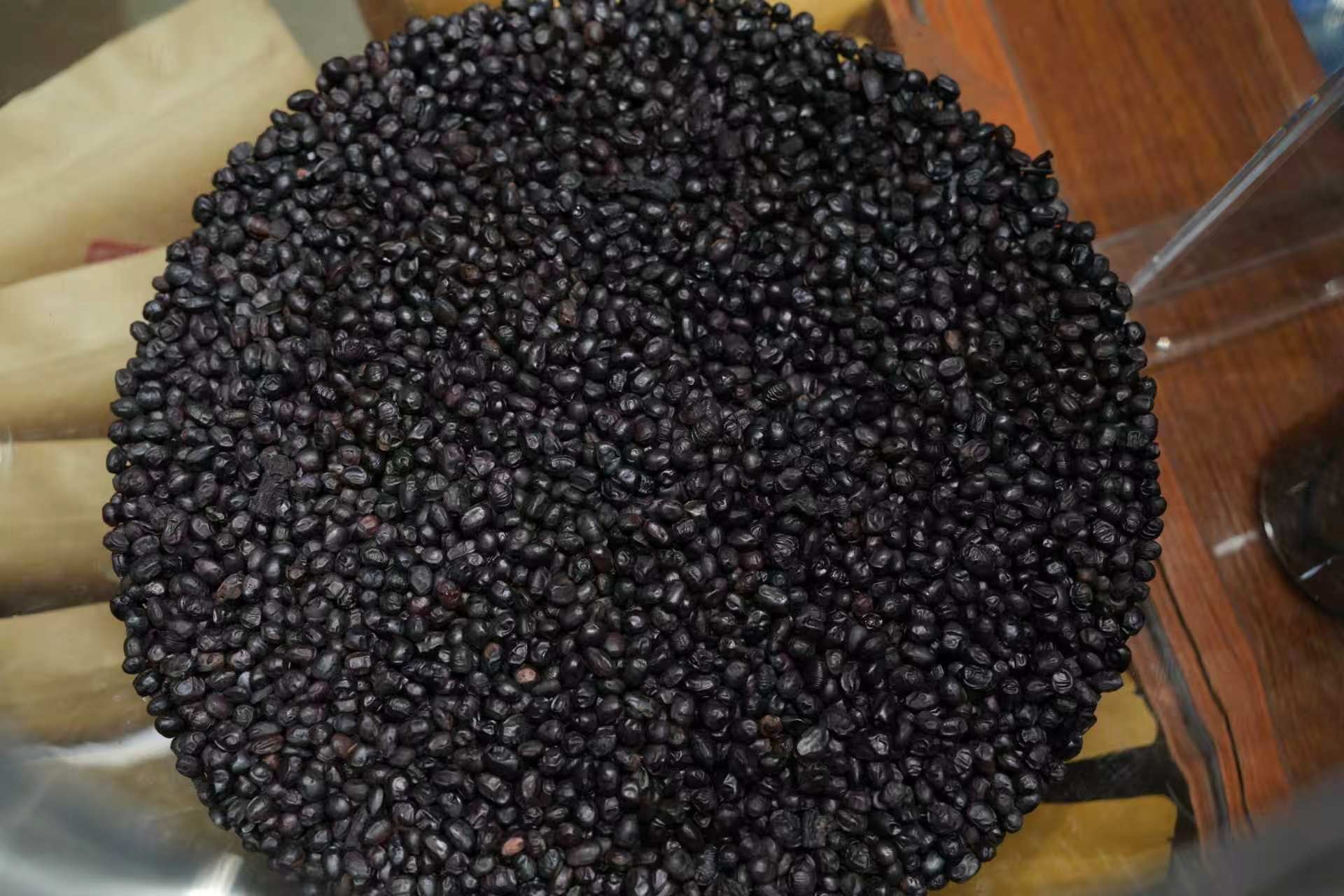 熟地黄黑豆，斤
