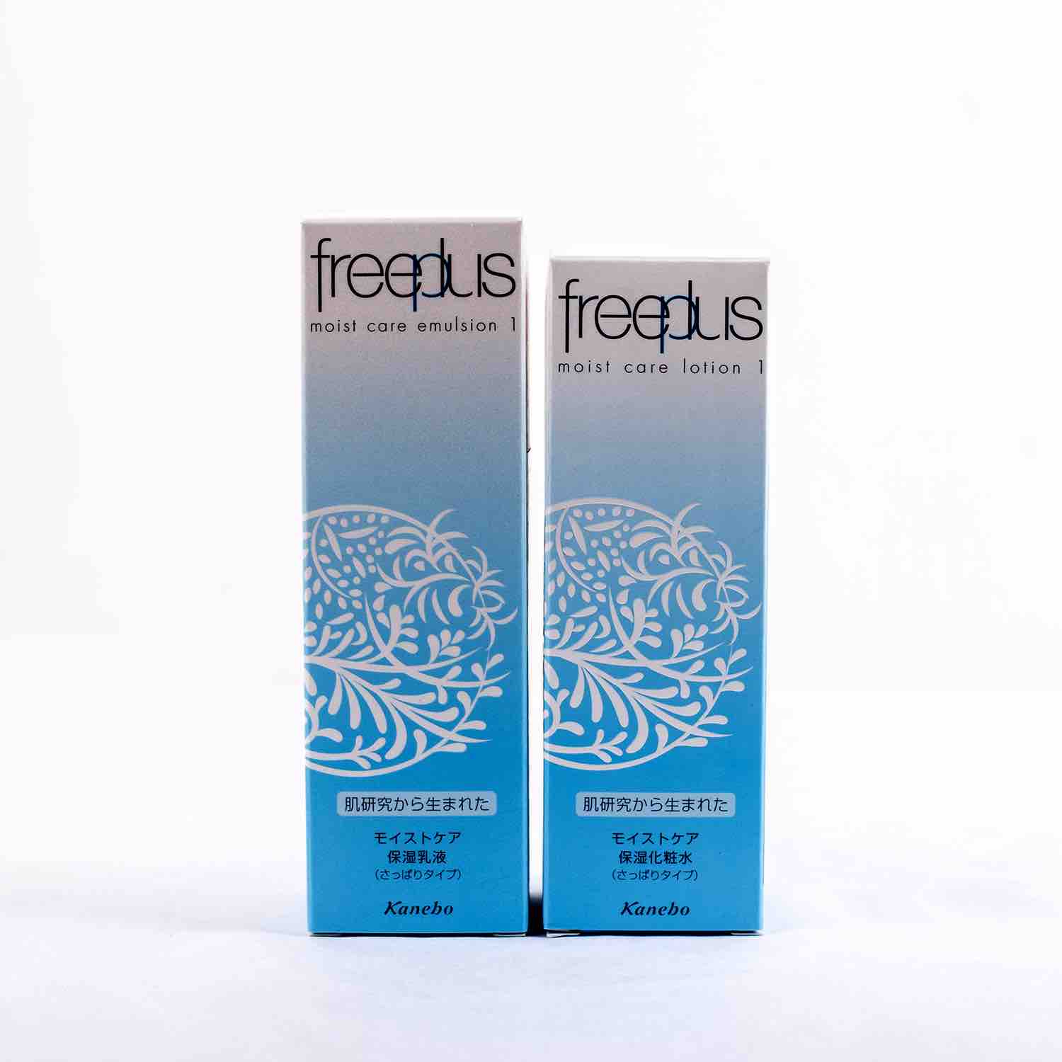 日本 Freeplus芙丽芳丝 水乳套装保湿滋润深层清洁滋养肌肤修护爽肤水130ml乳液100ml