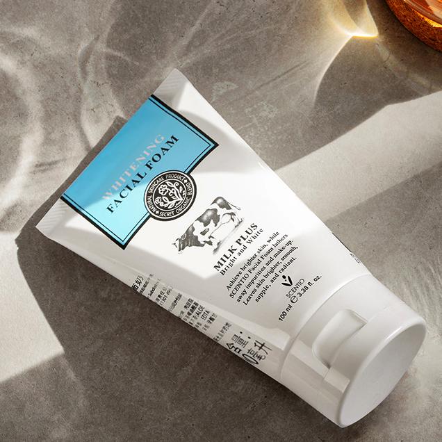 泰国 beauty buffet Q10牛奶洗面奶100ml